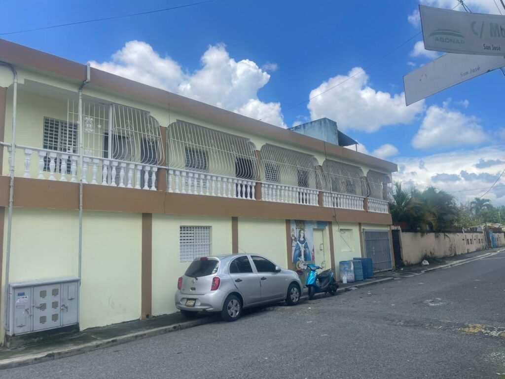 apartamentos - 2743-EDIFICIO DE APTOS. EN SAN JOSÉ, BONAO 