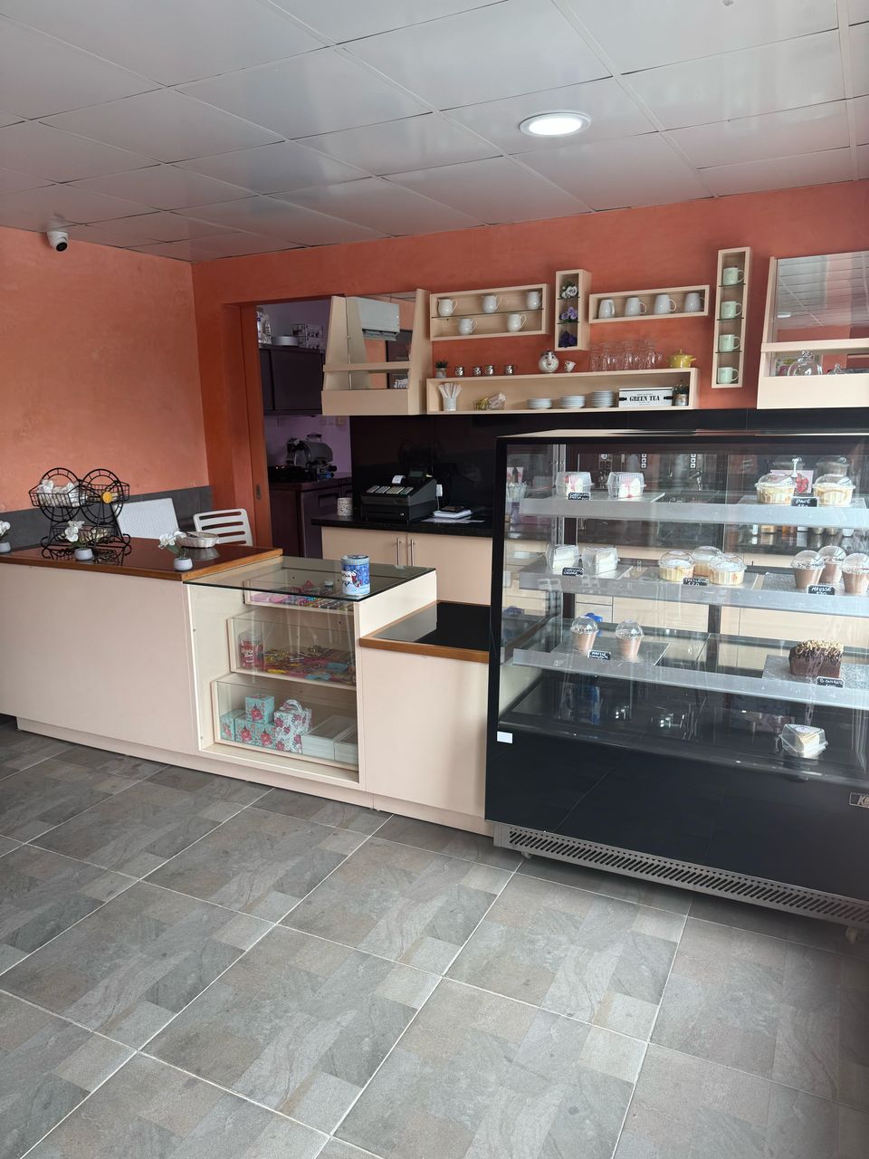 negocios en venta - SE TRASPASA REPOSTERIA BISTRO  2