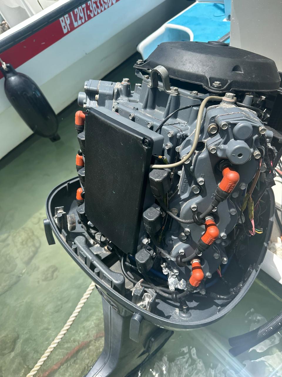botes - Motor 2 Tiempos YAMAHA 200cc, buenas condiciones 5
