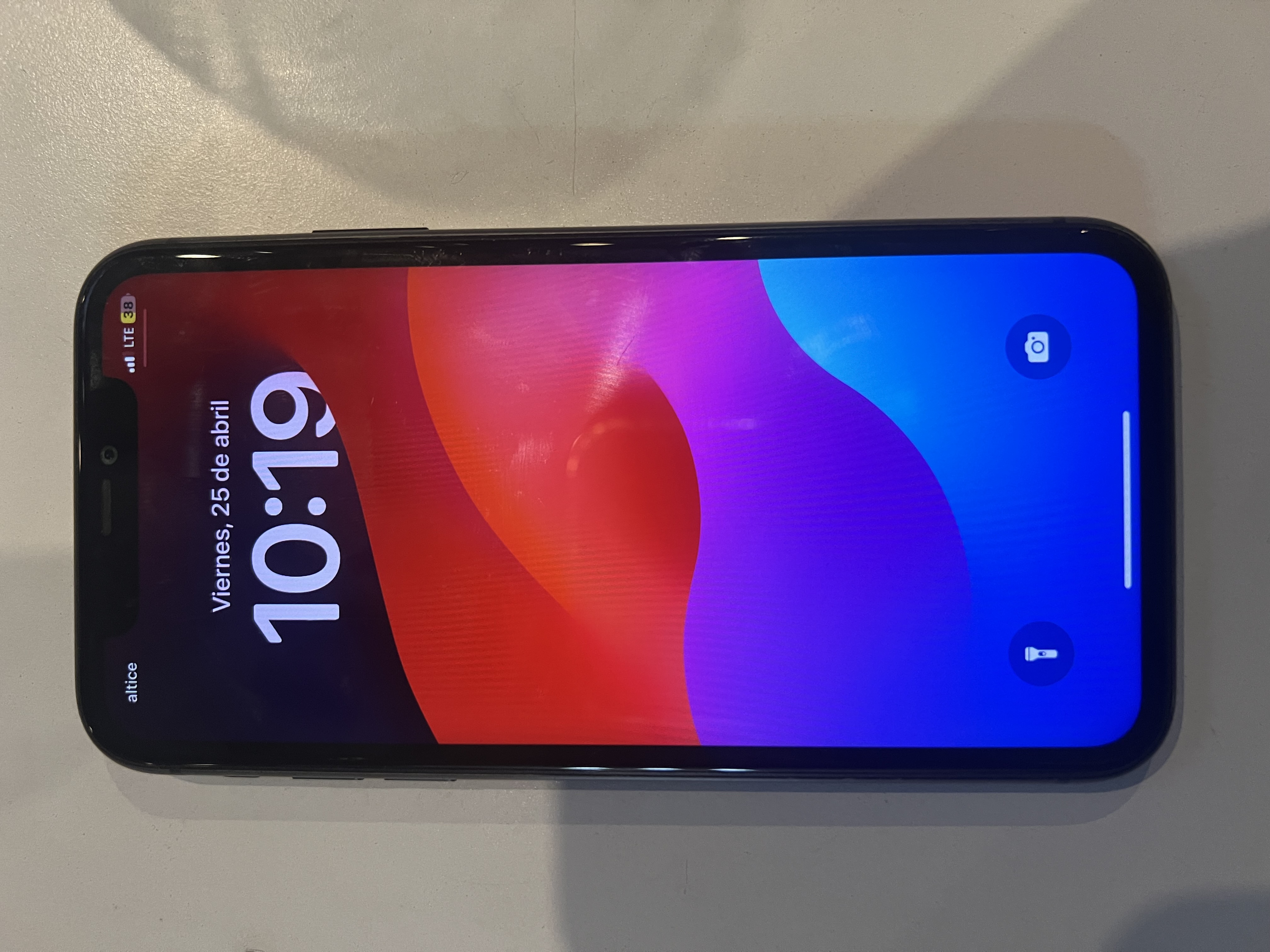 celulares y tabletas - iPhone 11 normal 64gb en venta, 10,000