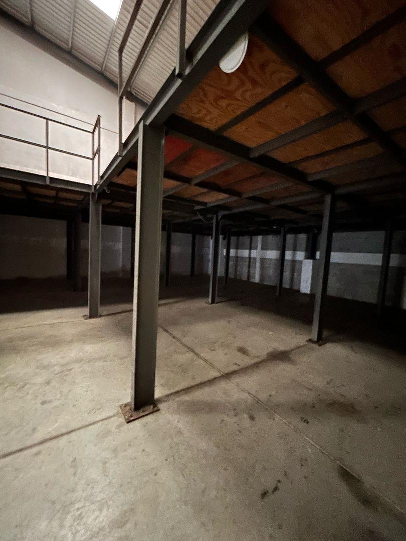 oficinas y locales comerciales - Alquilo Nave industrial  2
