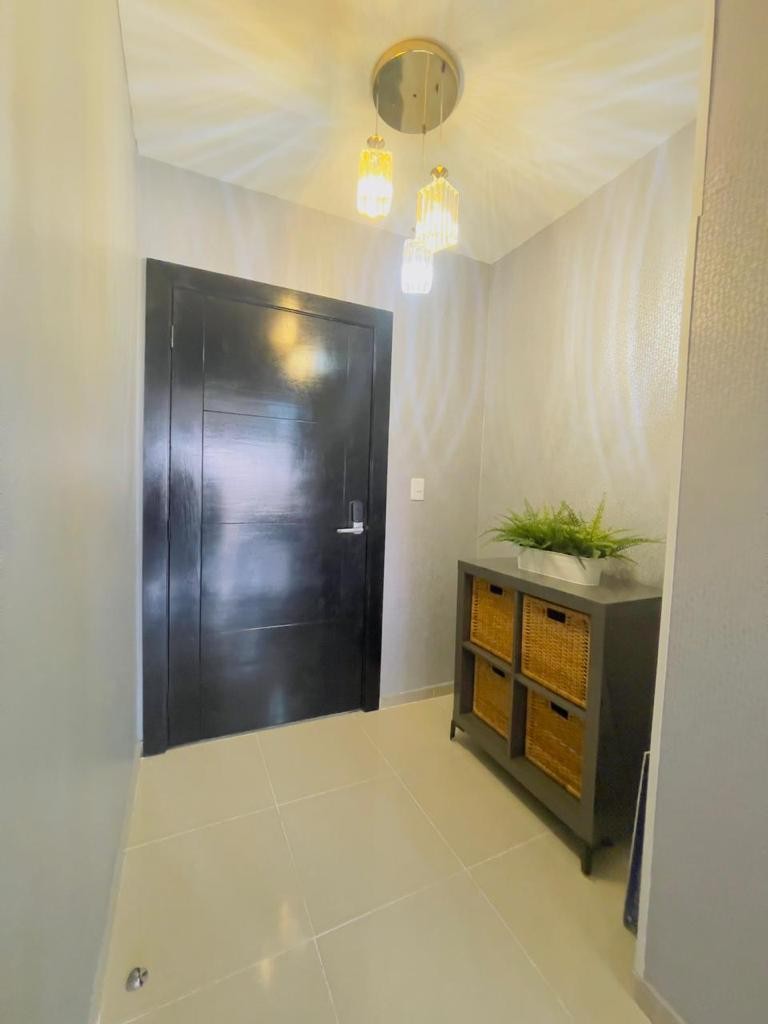 apartamentos - Se alquila y se vende   Apartamento Amueblado  ubicado en la Ave. Charles  5