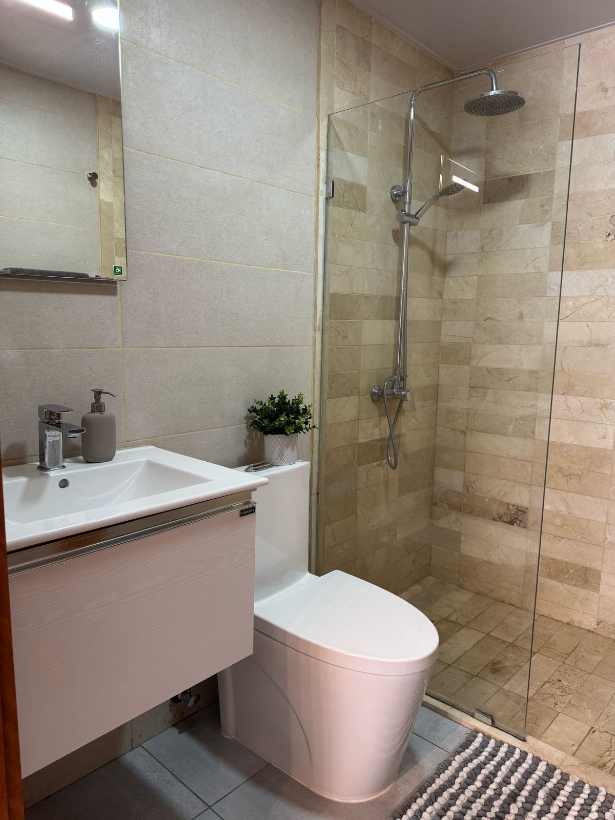 apartamentos - Apartamento amueblado en Piantini 1