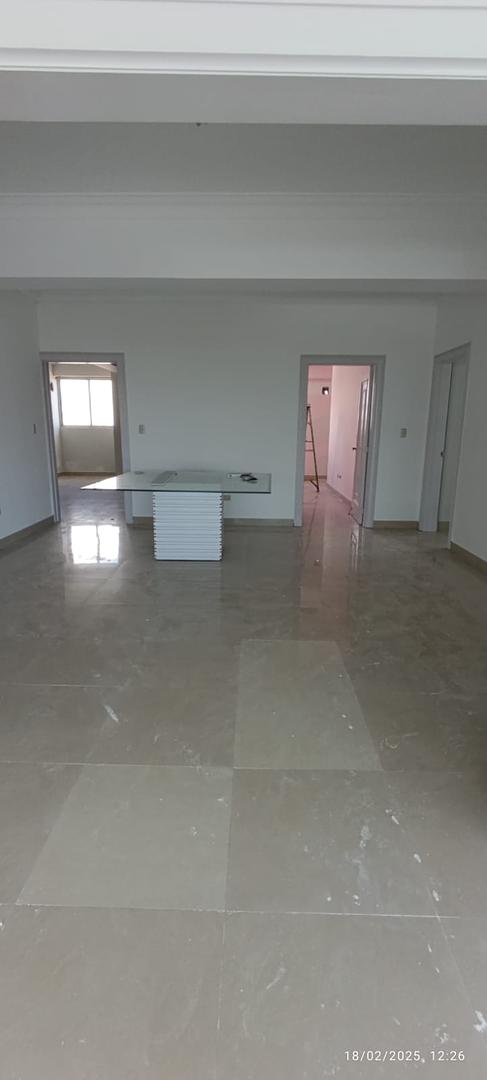 apartamentos - ¡RENACIMIENTO 220 MTS  UBICACION ESTRATEGICA REMODELADO TOTALMENTE! 1
