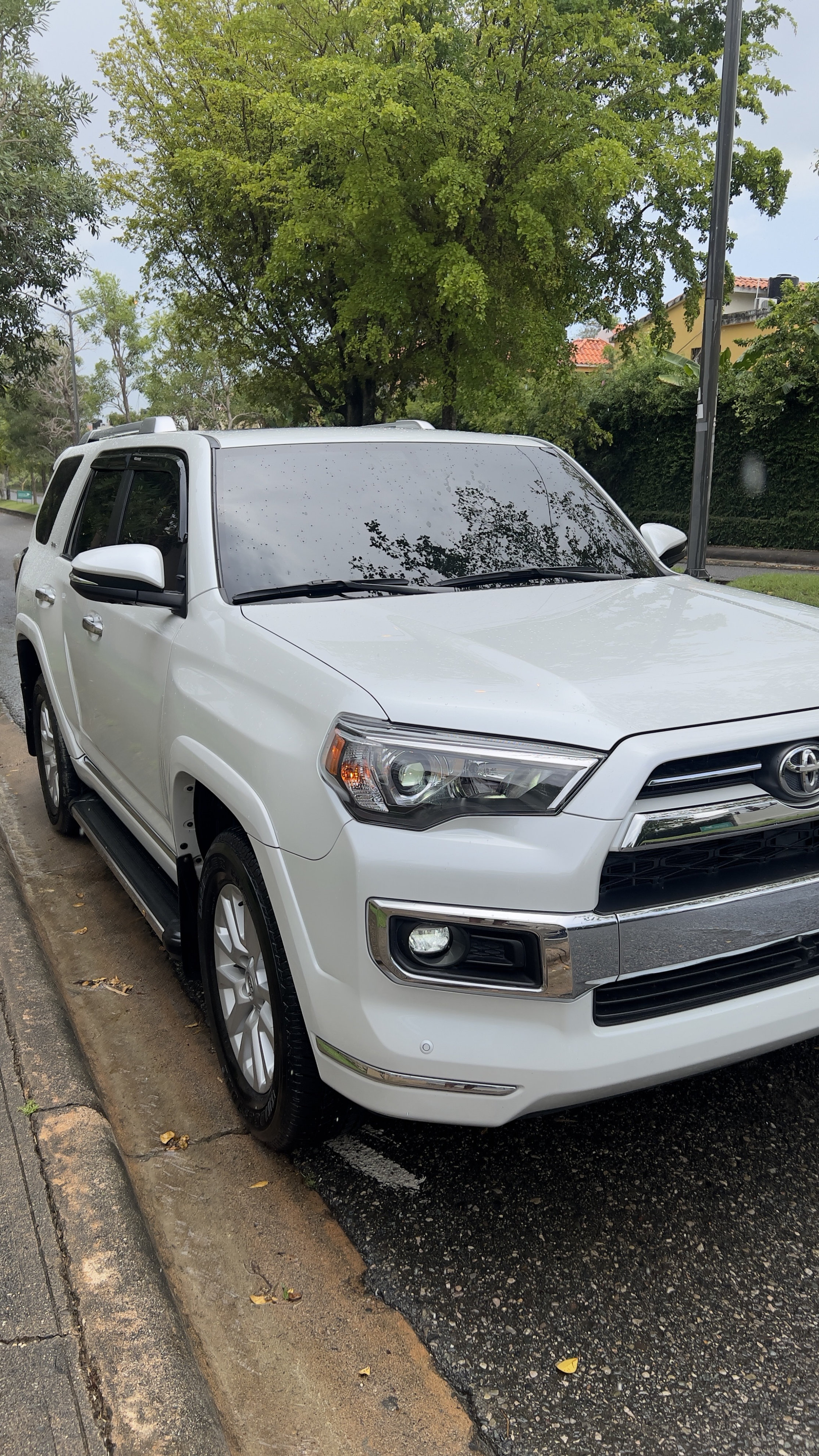 jeepetas y camionetas - TOYOTA 4RUNNER LIMITED 2024. 11mil KM
 1