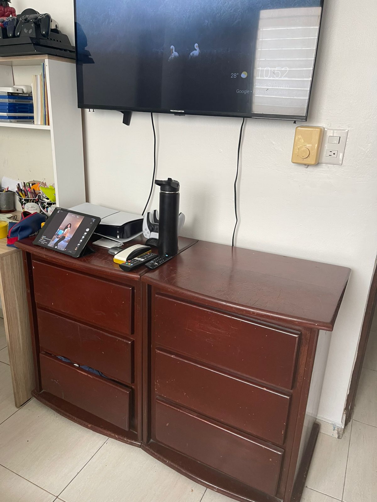 muebles y colchones - Vendo Gavetero caoba  1