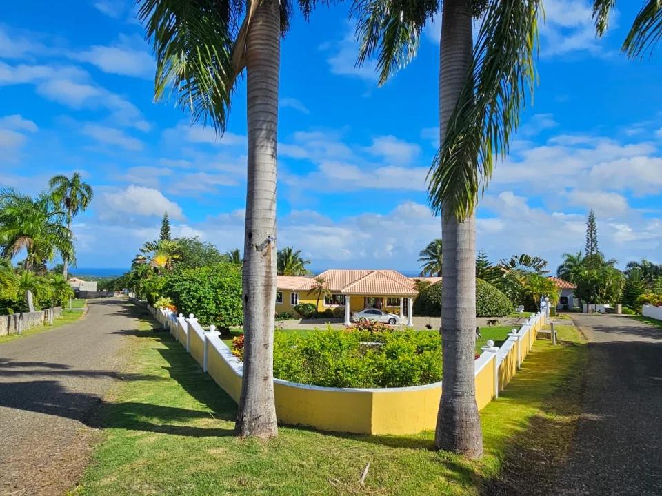 casas - Villa con Vistas Panorámicas al Caribe en Sosúa 7