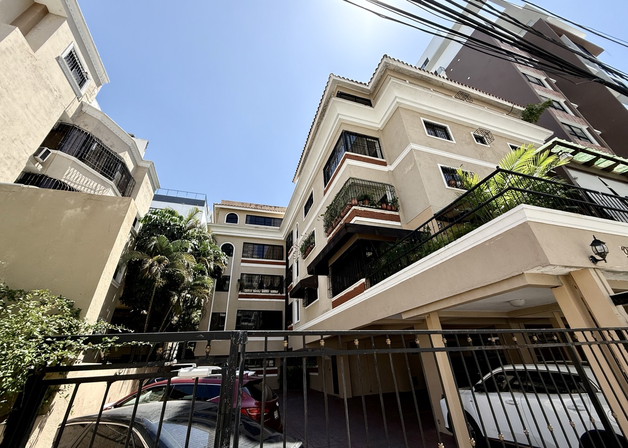 apartamentos - EVARISTO MORALES: Amplitud y confort, 3 hab, 2 parq,  Zona Residencial 8