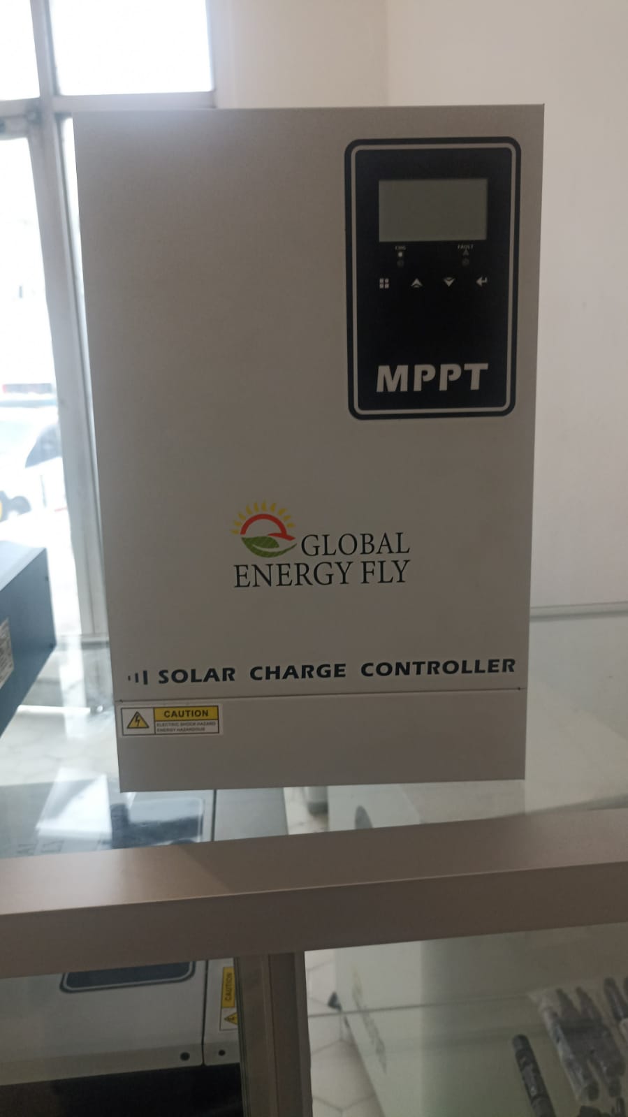 plantas e inversores - CONTROLADOR DE CARGA SOLAR 140AMP 500V DC 0
