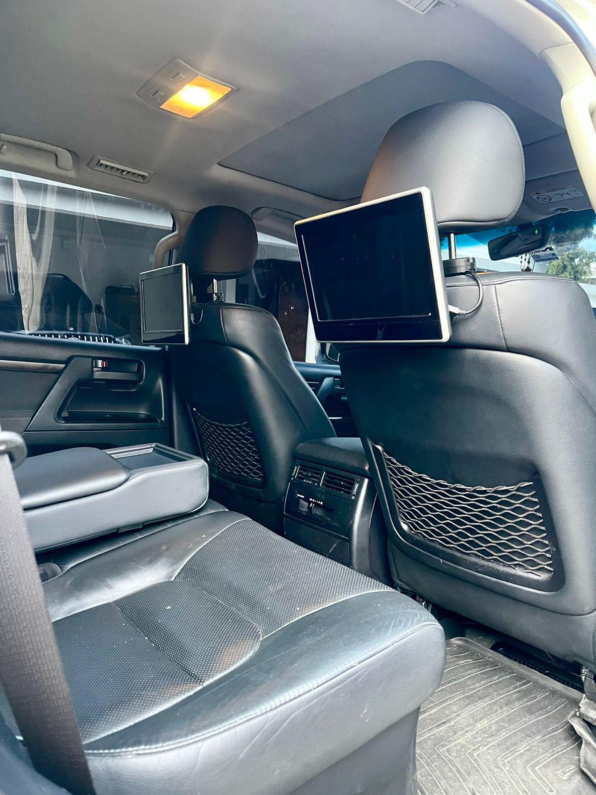 jeepetas y camionetas - Toyota land cruicer vxr 2018 8