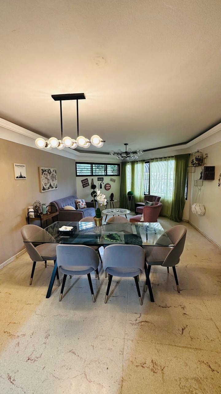 apartamentos - Alquiler en un Primer Nivel Av. Anacaona 0