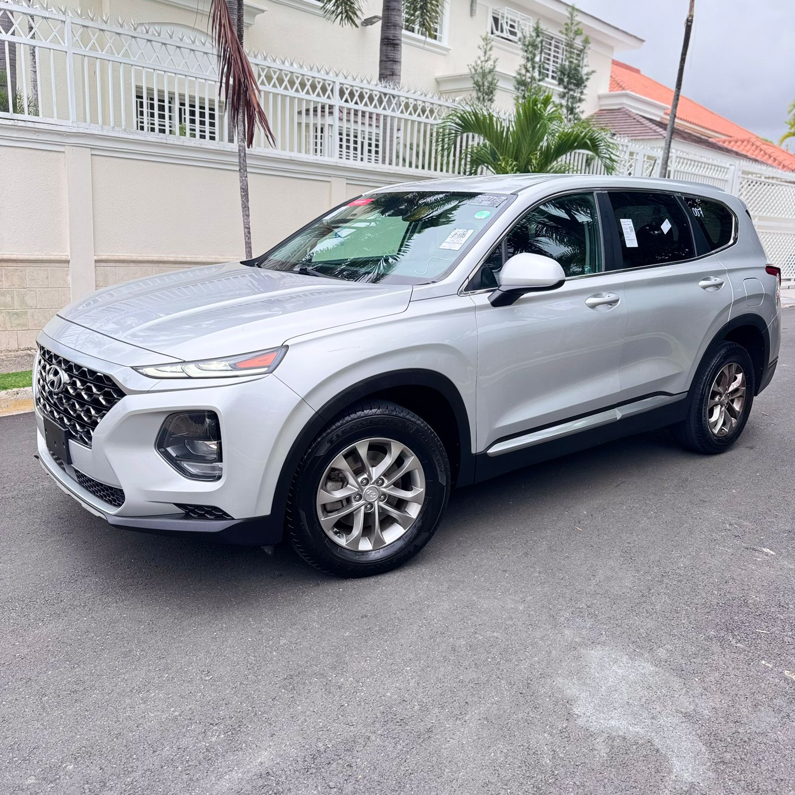 jeepetas y camionetas - Hyundai Santa Fe SE 2019 7