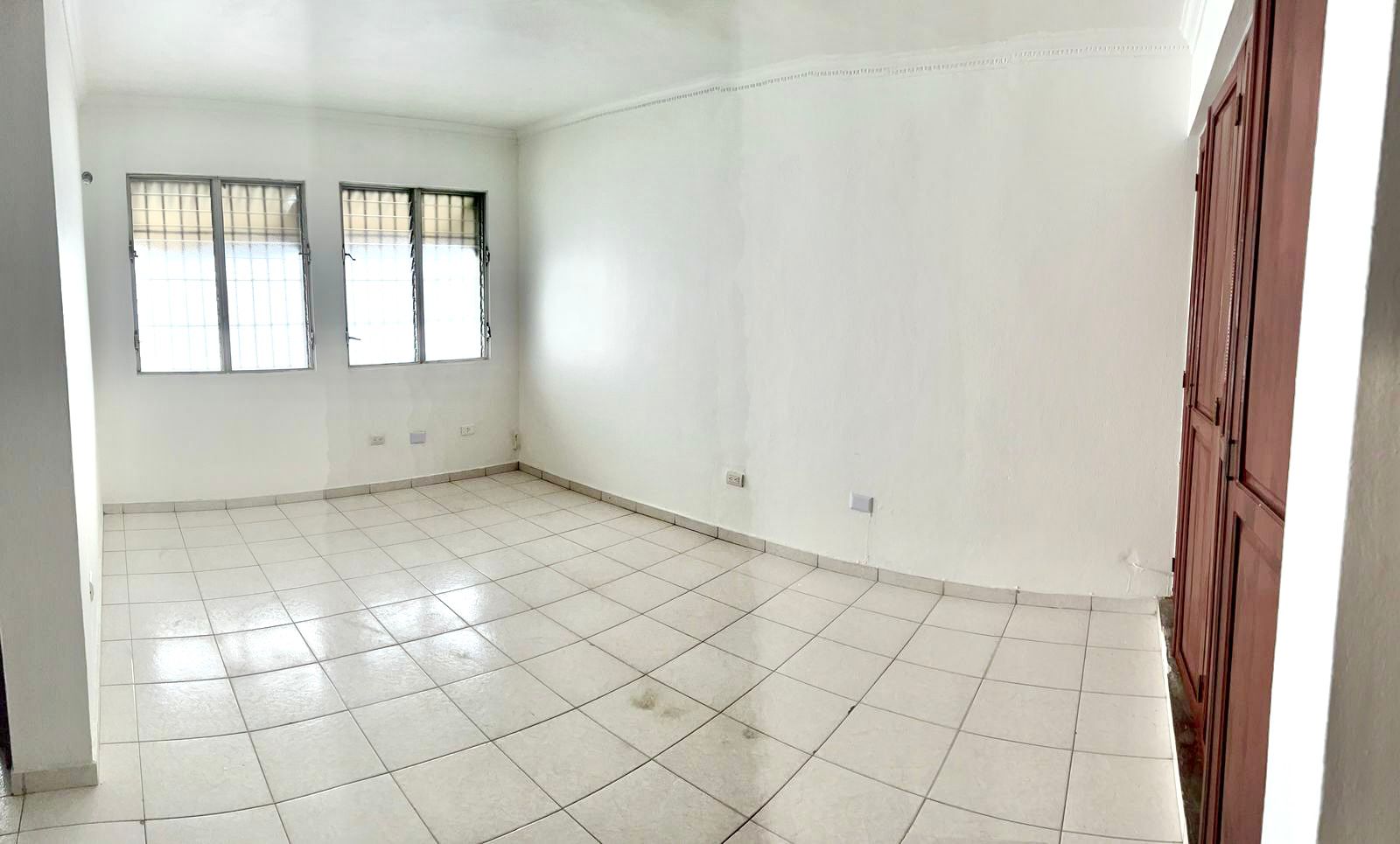 apartamentos - En alquiler: Apartamento clásico en los Cacicazgos 1