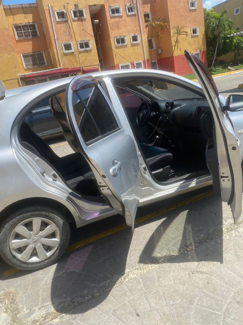 carros - Nissan March 2013 en buen estado – Compacto, económico 7
