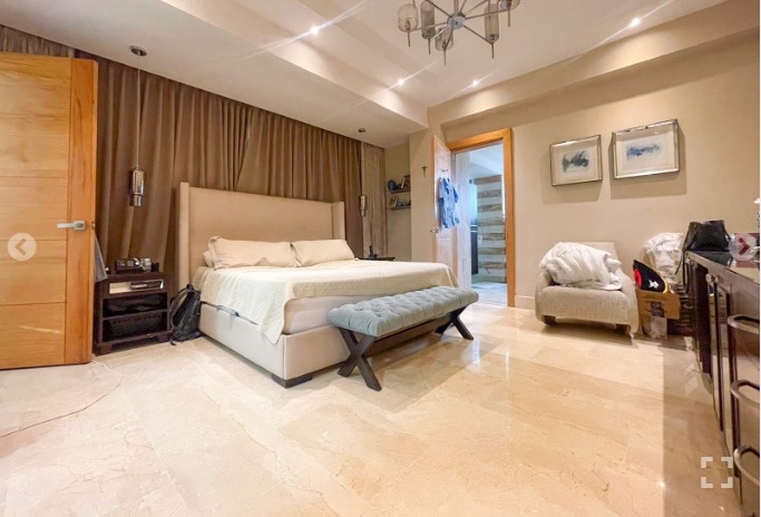 apartamentos - Venta de Majestuoso apartamento ubicado en la mejor zona de Mirador Sur DN 1