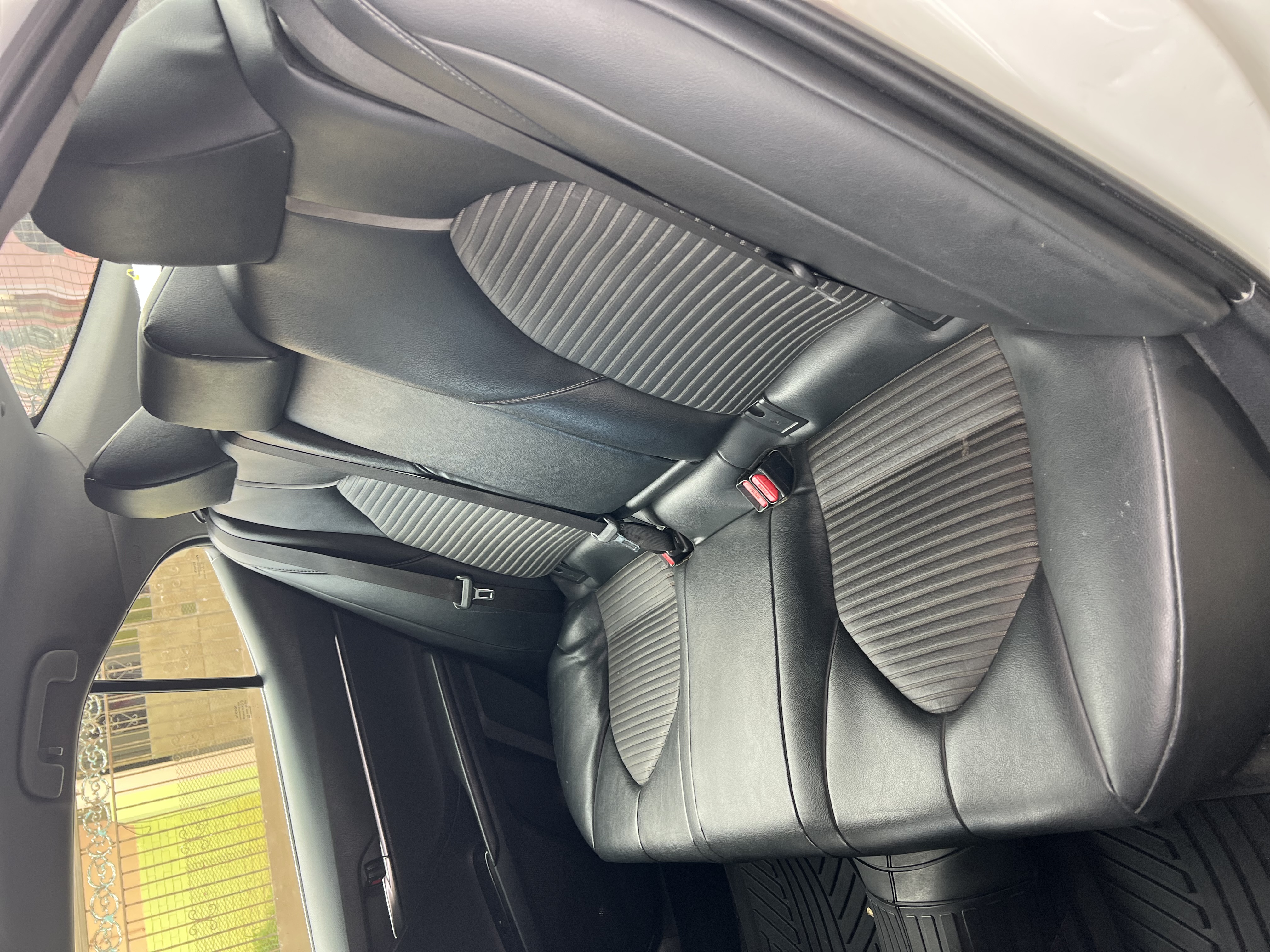 carros - Se vende Camry SE 2019 CLEAN CAR FAX 8