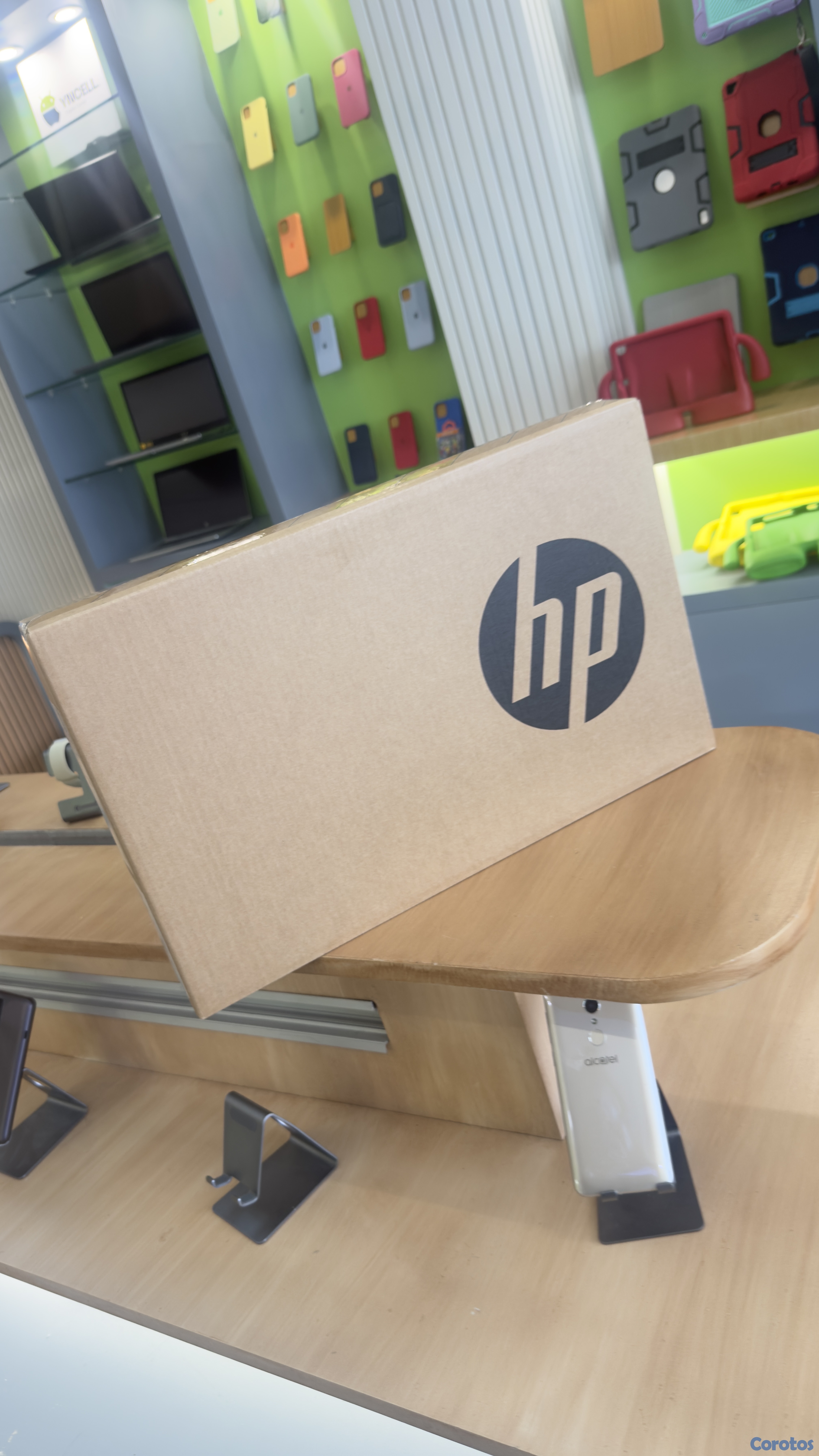 computadoras y laptops - Laptop Hp 15 pulgada AMD RYZEN 3 8Gb de ram 256Gb SSD nueva sellada 26,000 1