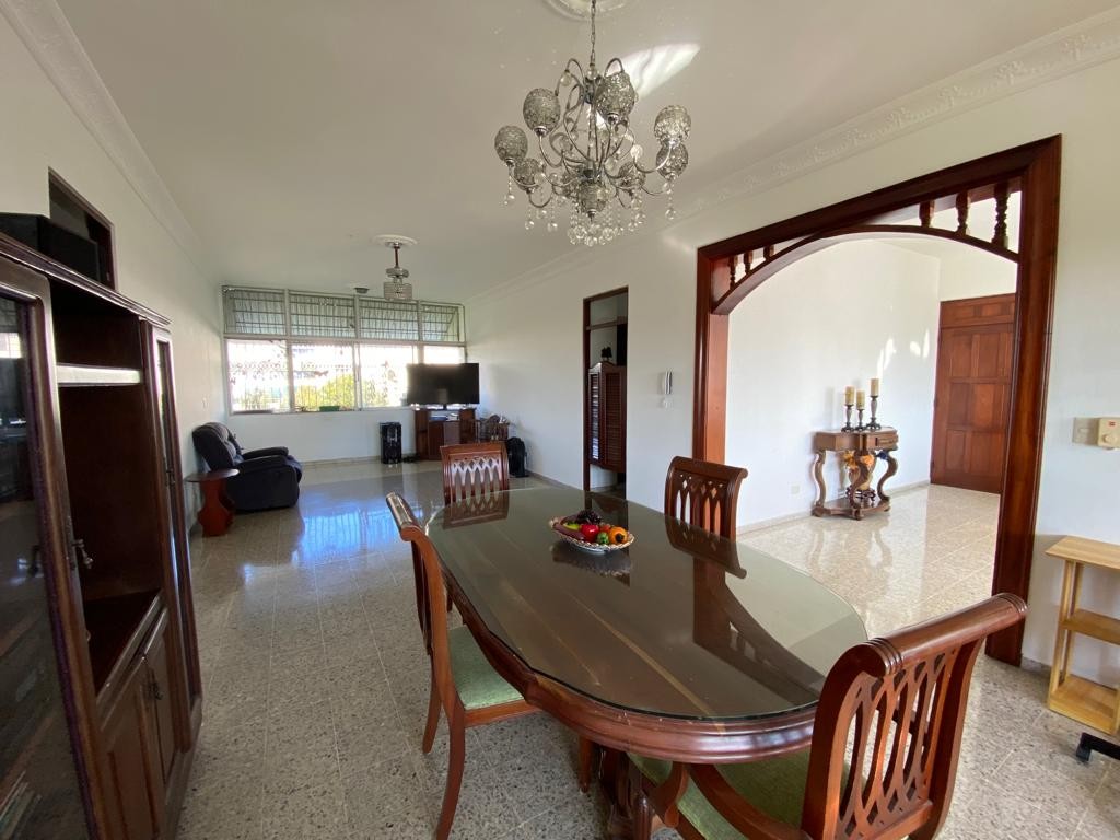 apartamentos - Alquiler Amplio Apartamento de 3 Habitaciones, Bella Vista, Santo Domingo
