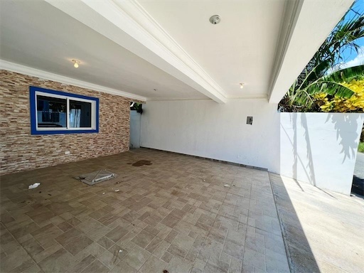 casas - Venta de casa en la autopista de san Isidro con jacuzzi Santo Domingo este  2