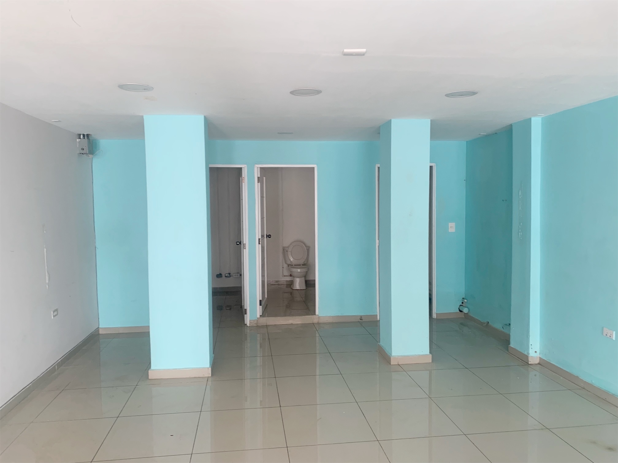 oficinas y locales comerciales - Local comercial en primer nivel 2