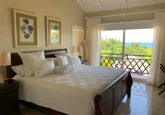 casas vacacionales y villas - Venta de Villa amueblada en puerto bahía samana con piscina zona turística 4