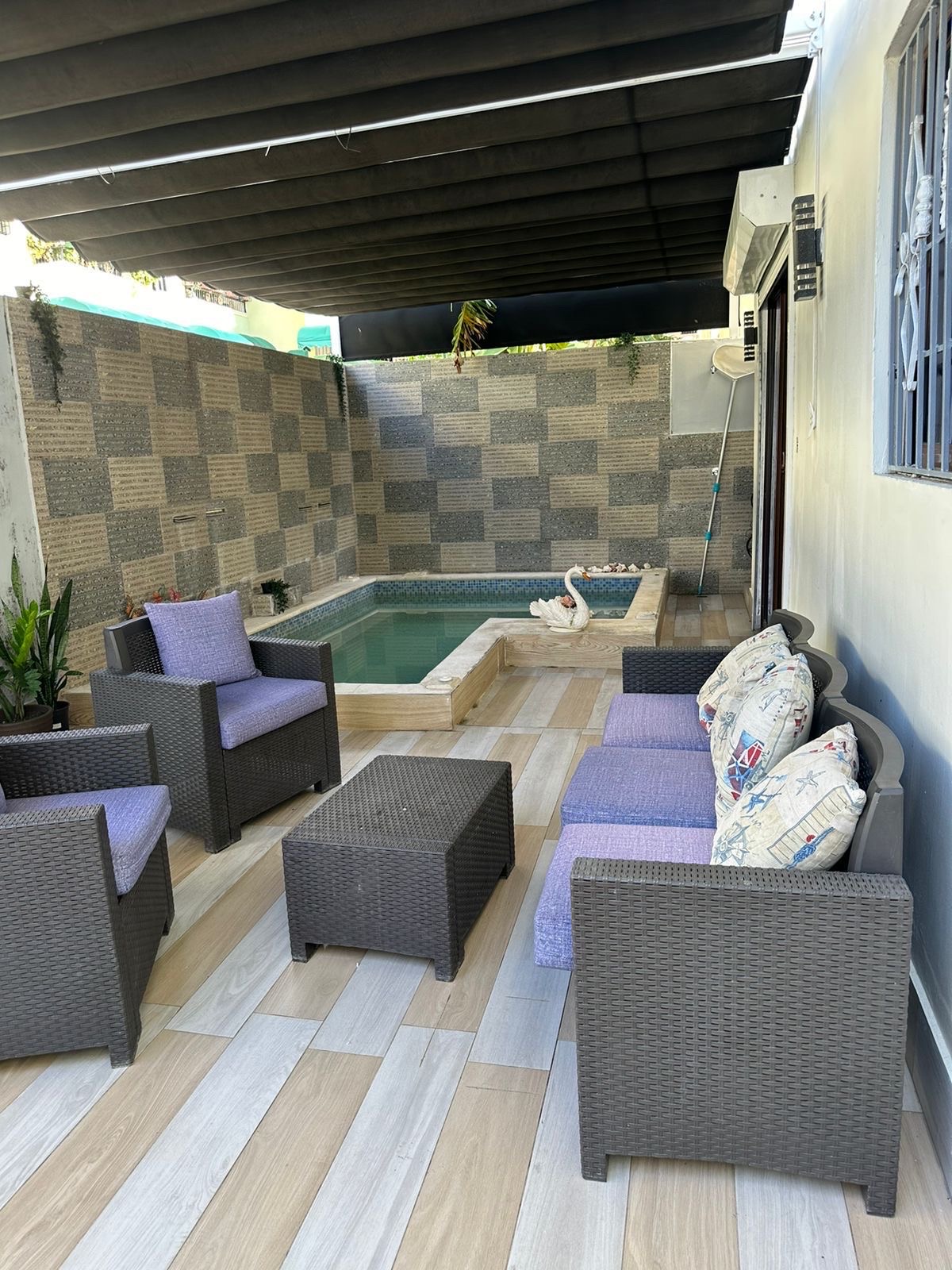 casas - vendo casa en Alma Rosa 2 Santo Domingo este  2