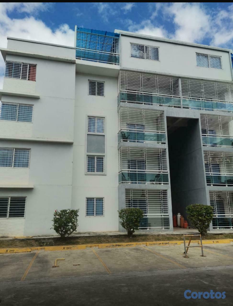 apartamentos - ALQUILER DE HERMOSO APTO TIPO PENTHOUSES EN EL RES 1