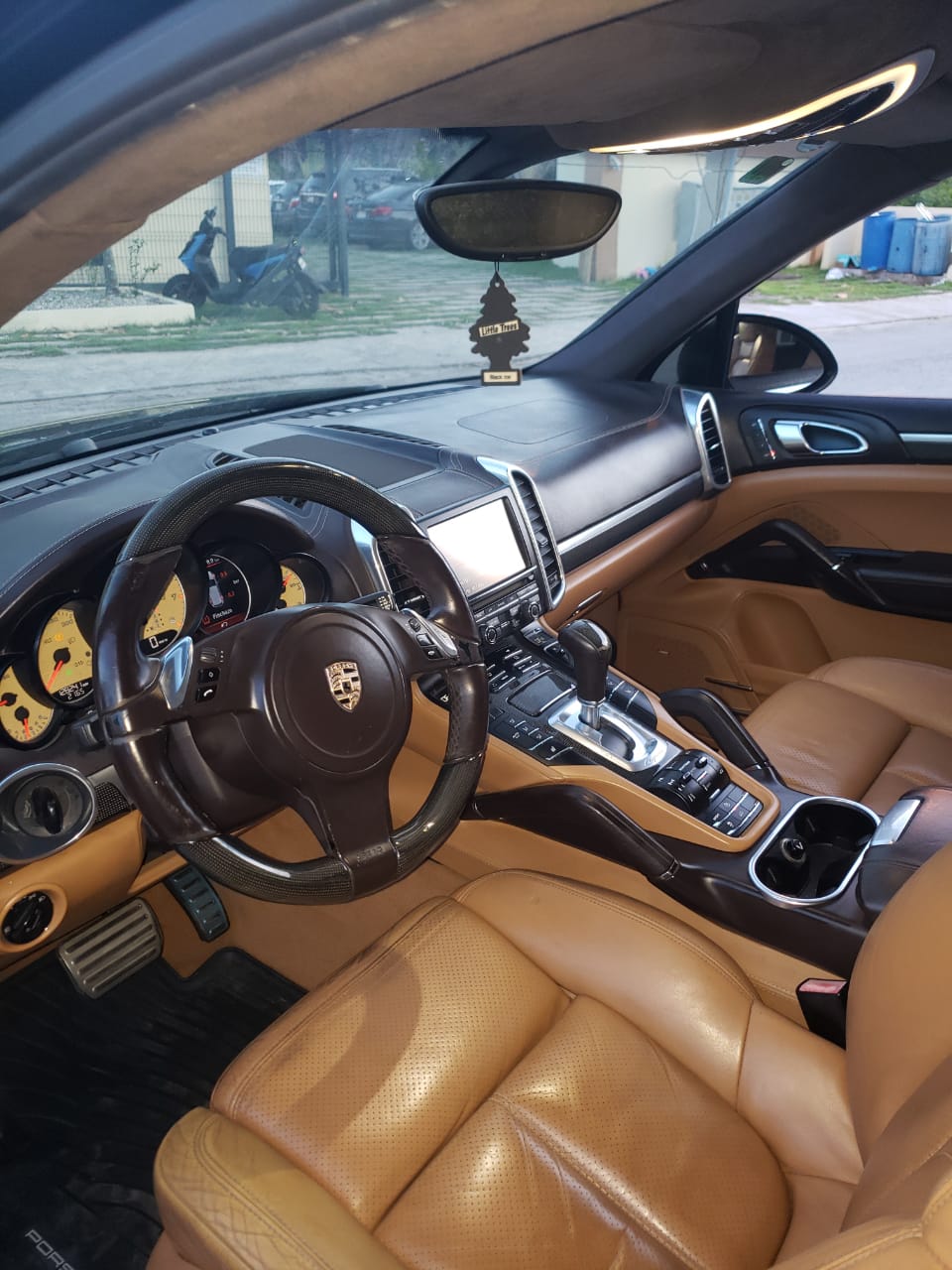 jeepetas y camionetas - Porsche Cayenne Turbo 2011 4