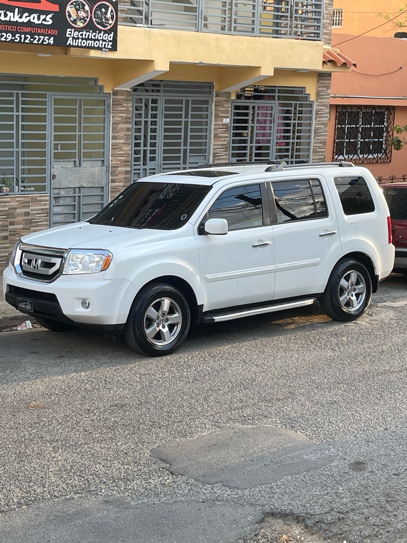 jeepetas y camionetas - 2011 Honda Pilot EX 0