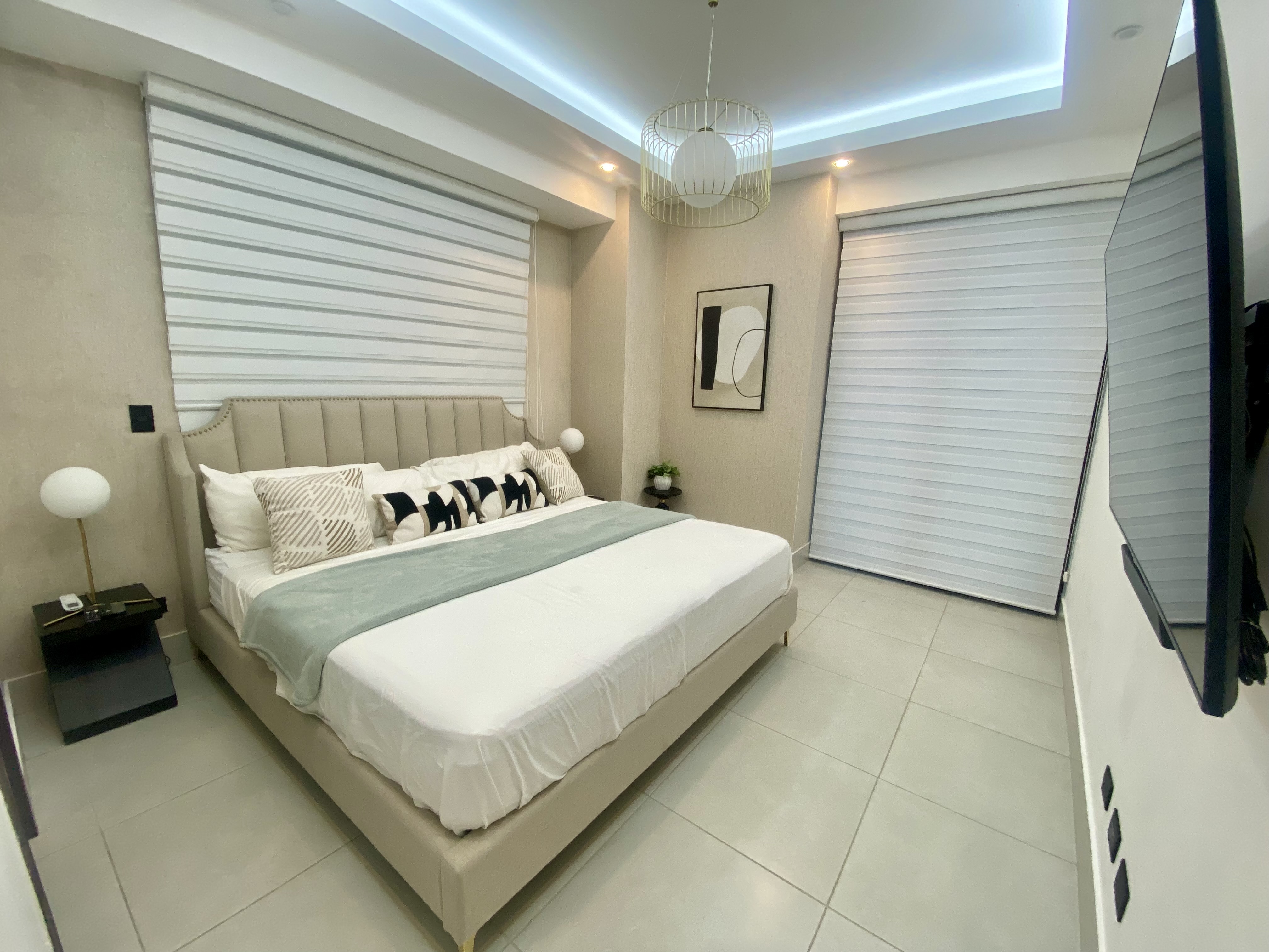apartamentos - Piso alto de venta amueblada en La Esmeralda 8