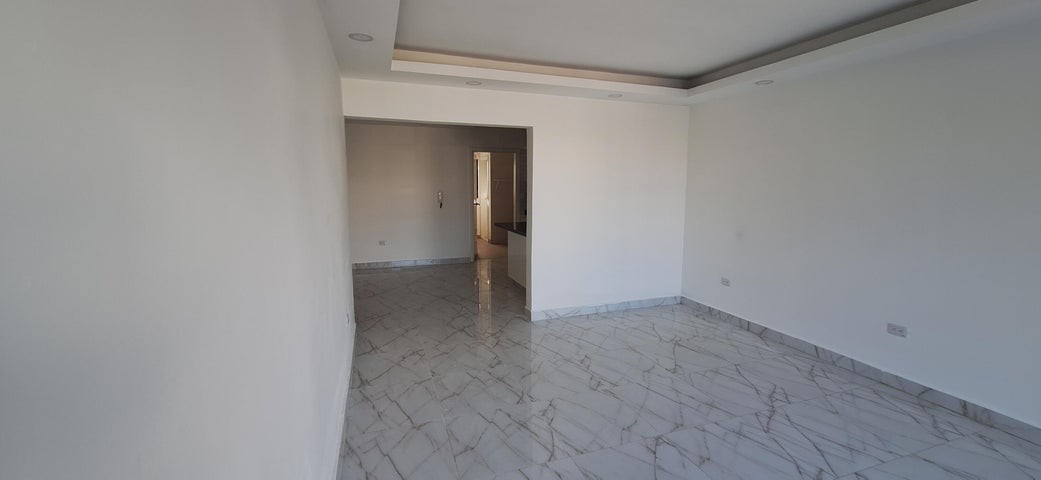 apartamentos - Apartamento en venta San Isidro Santo Domingo #24-422 tres dormitorios, 2 puesto 5