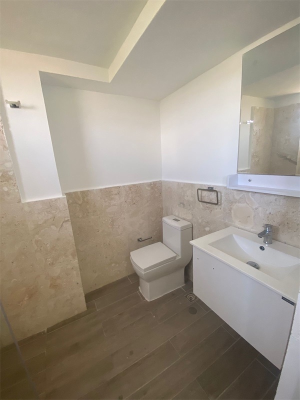 apartamentos - Venta de apartamento en Juan Dolio con vista al mar y piscina 2