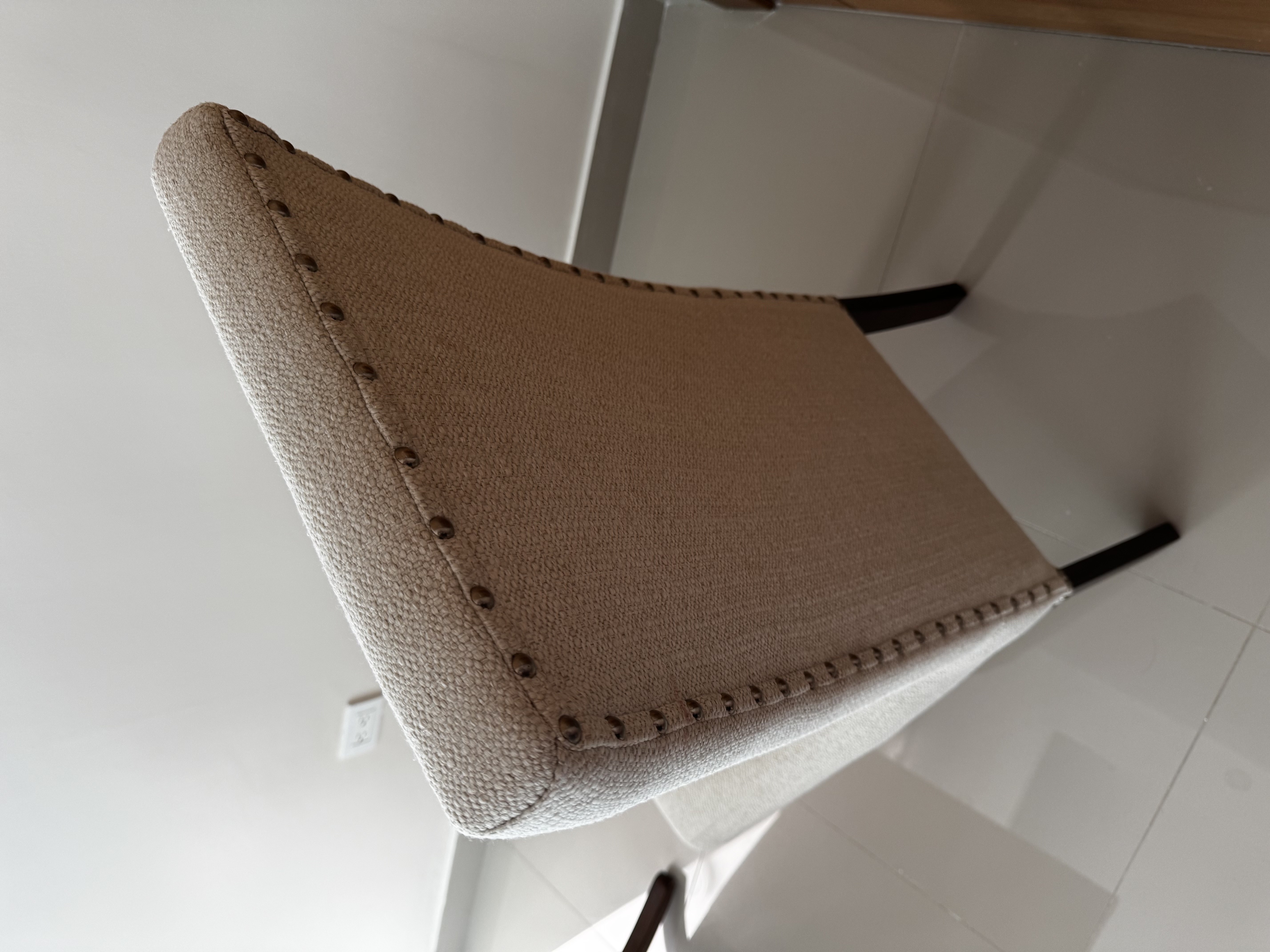 muebles y colchones - Elegantes sillas de comedor - tela beige y madera 1