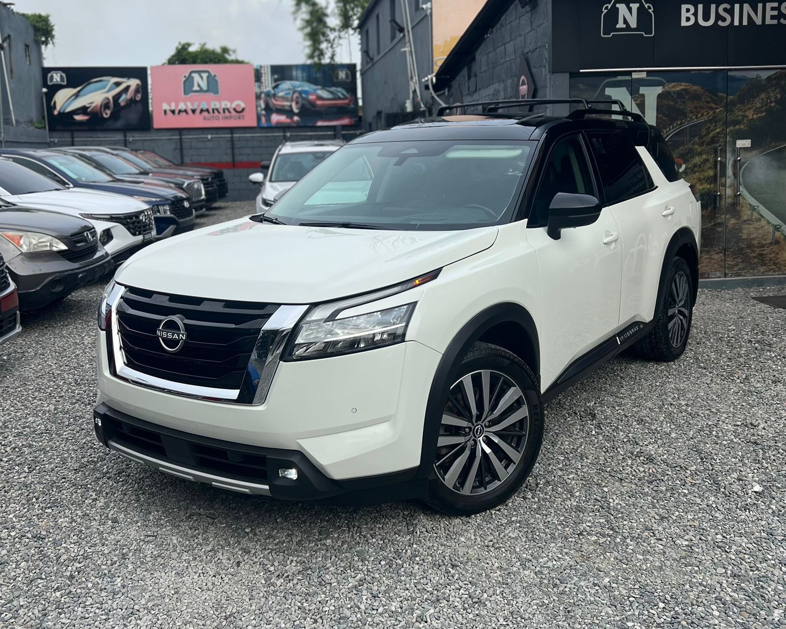 jeepetas y camionetas - NISSAN PATHFINDER PLATINUM 2022