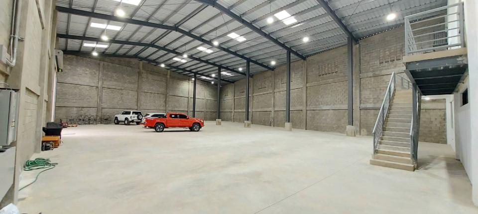otros inmuebles - Nave Industrial en URBANIZACIÓN ENGOMBE SANTO DOMINGO OESTE 4
