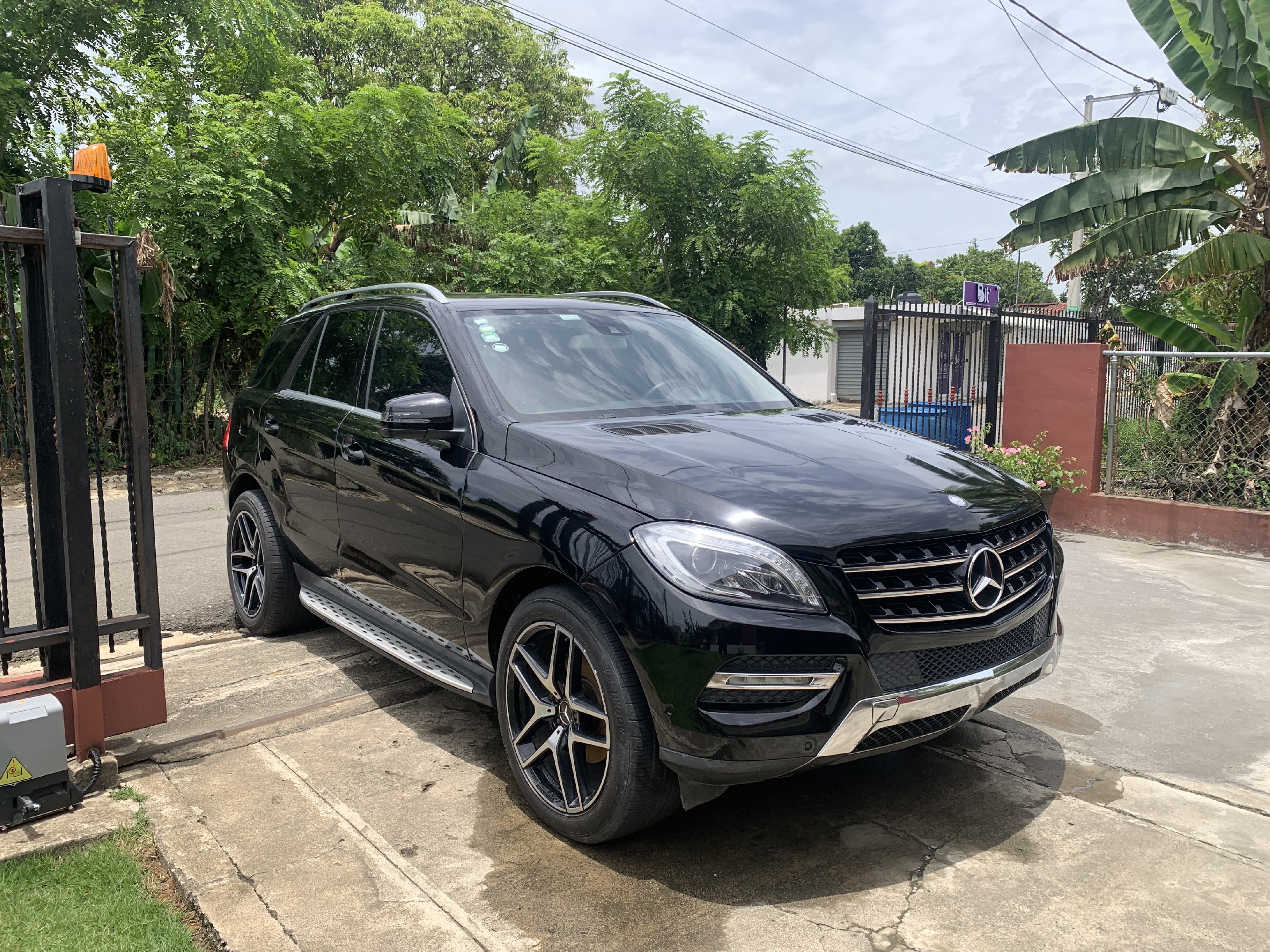 jeepetas y camionetas - Mercedes-Benz ML300 1