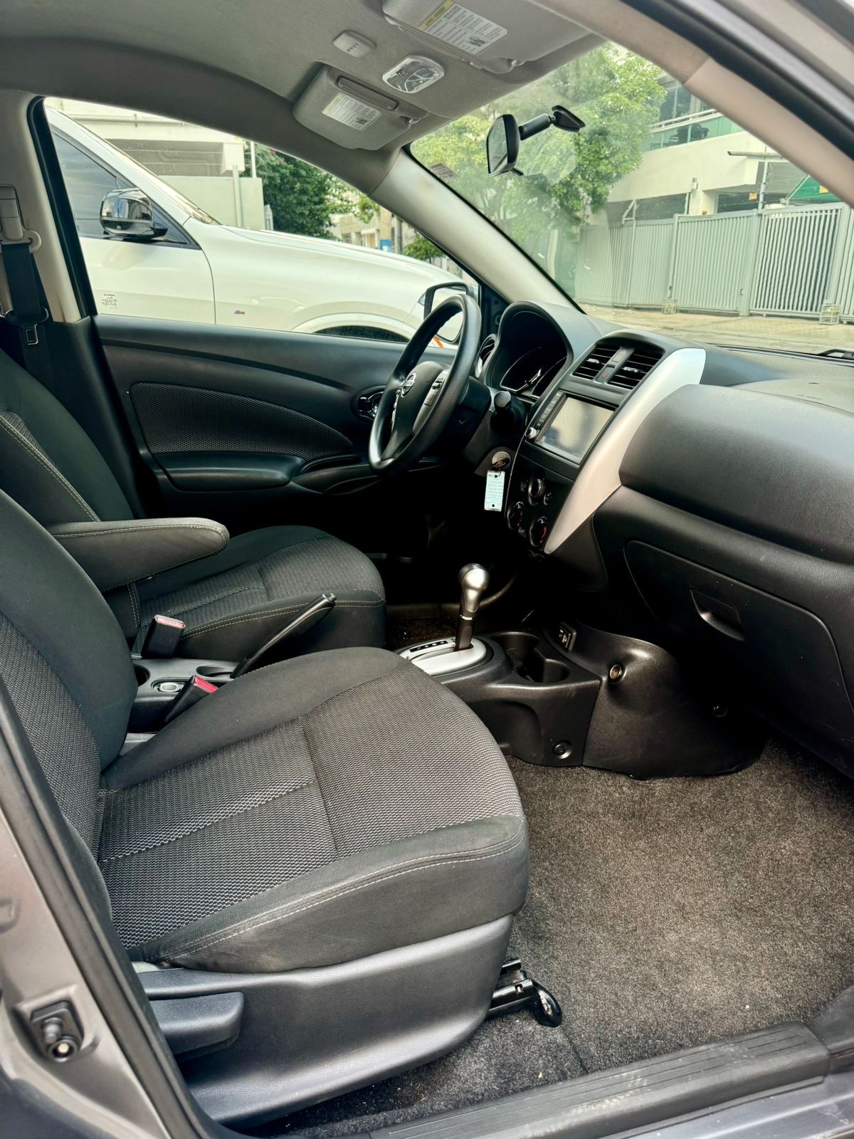 carros - Nissan Versa SV 2019 7