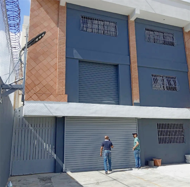 oficinas y locales comerciales - Propiedad comercial en la Fe 4