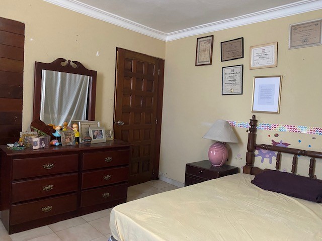 casas - Vendo Casa en Urb. Arroyo Manzano, Distrito Nacional 1