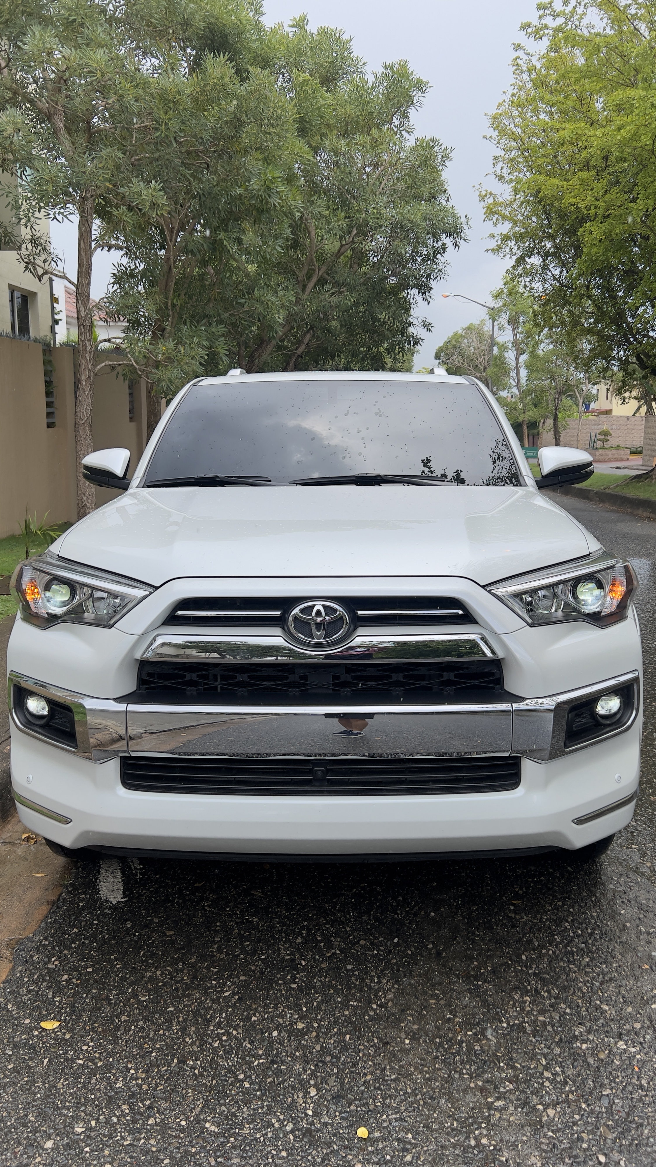 jeepetas y camionetas - TOYOTA 4RUNNER LIMITED 2024. 11mil KM
 0