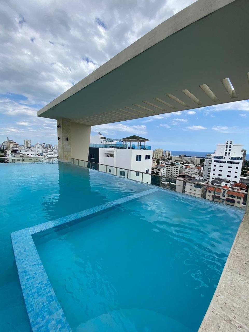 apartamentos - Vendo hermoso apartamento en Urbanizacion Real  9
