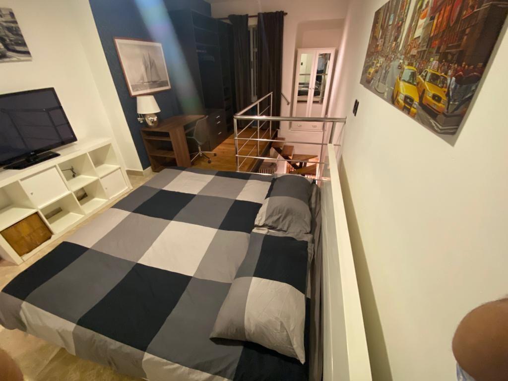 apartamentos - Alquilo loft amueblado en Evaristo Morales 7