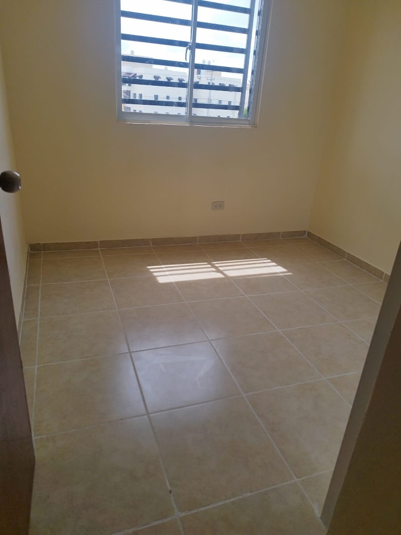apartamentos - Apartamento 3er nivel en alquiler. Residencial Paseo del Este II, San Isidro.  3