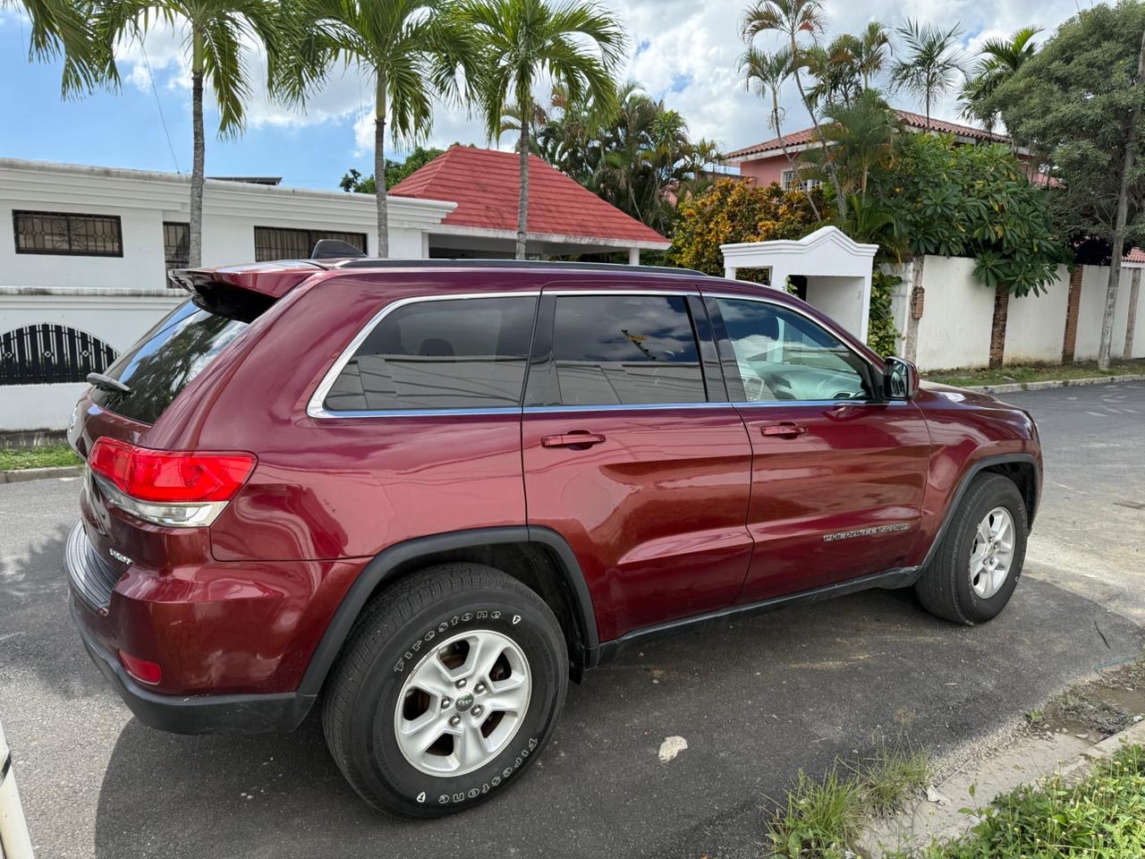 jeepetas y camionetas - Jeep Grand Cherokee 4x4 2017 LAREDO 3