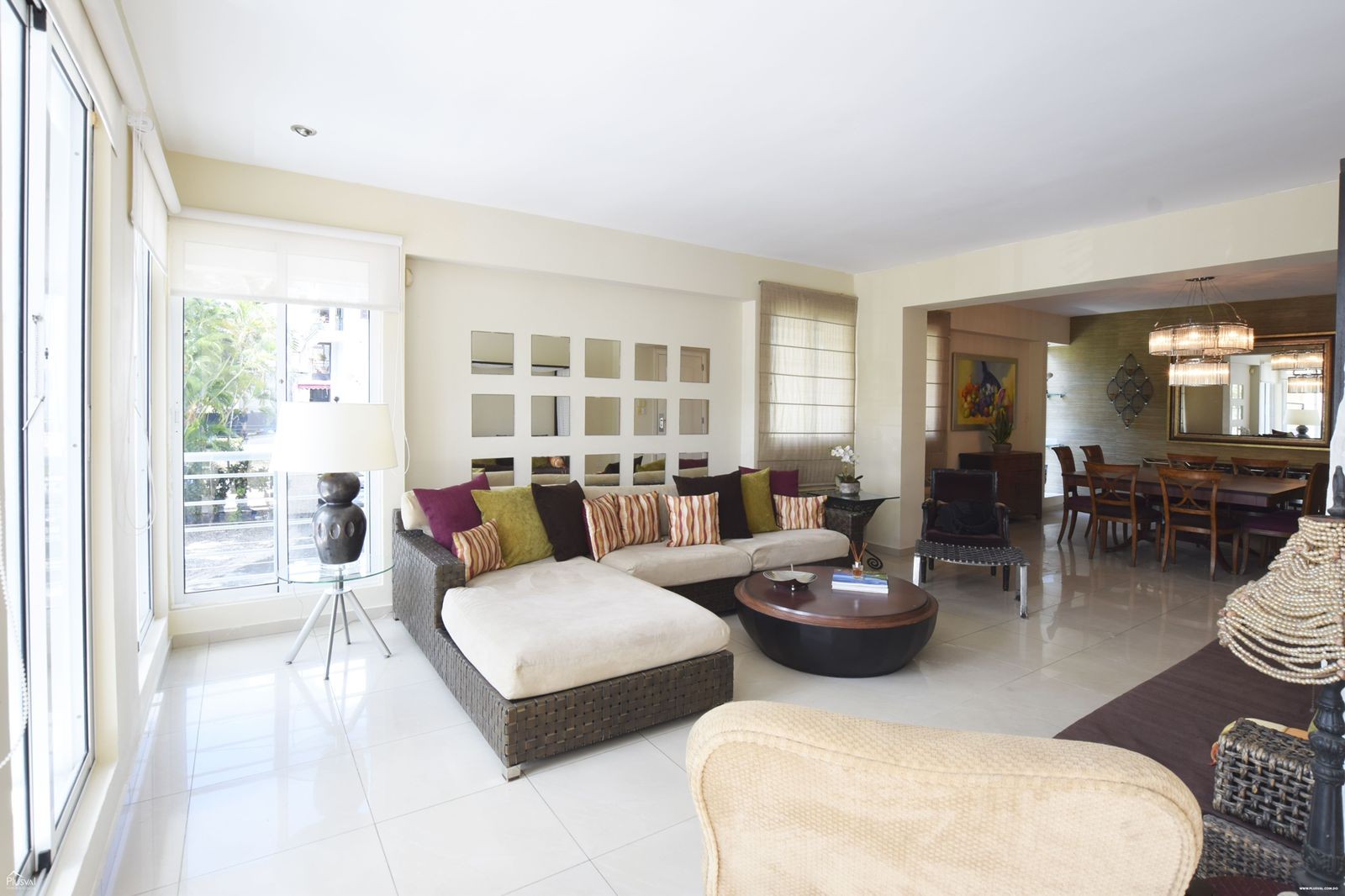 apartamentos - SE ALQUILA 
Apartamento en La Esperilla de 227 Mts 
Segundo nivel  4