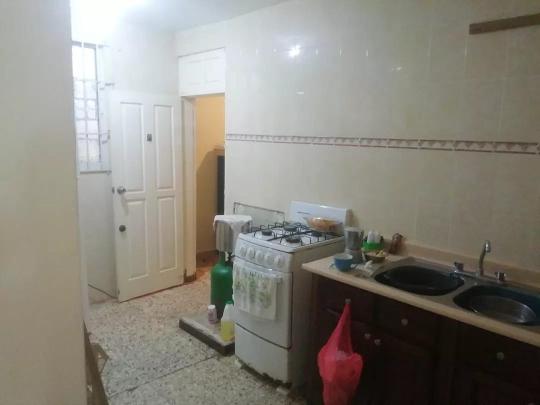 casas - Se vende casa en Los Prados Santo Domingo Este 4