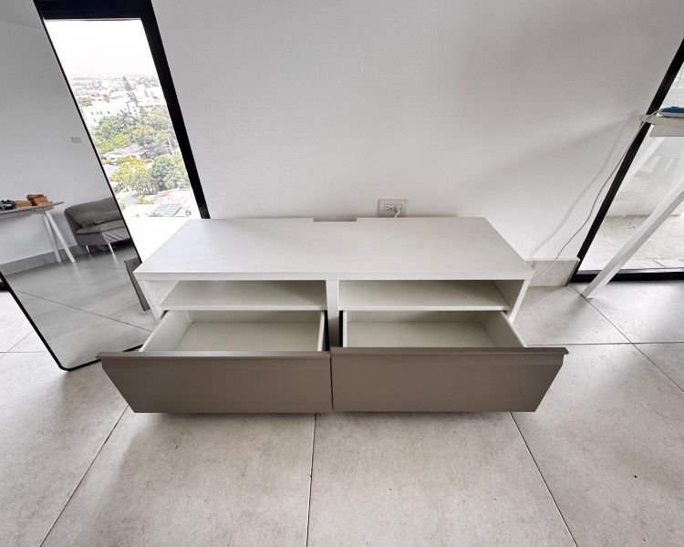 muebles y colchones - 🛋 ¡GANGA – MUEBLE DE TV BESTÅ IKEA CASI NUEVO! 0