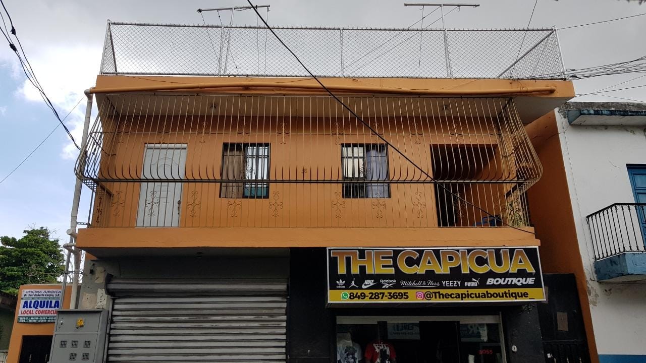oficinas y locales comerciales - Edificio de uso mixto en Villa Consuelo  1