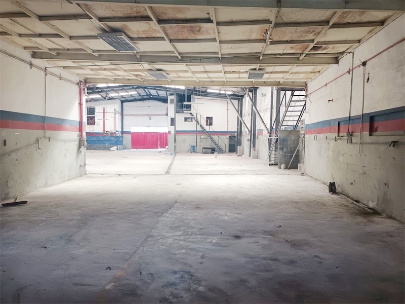 oficinas y locales comerciales - Nave en el Quisqueya  1