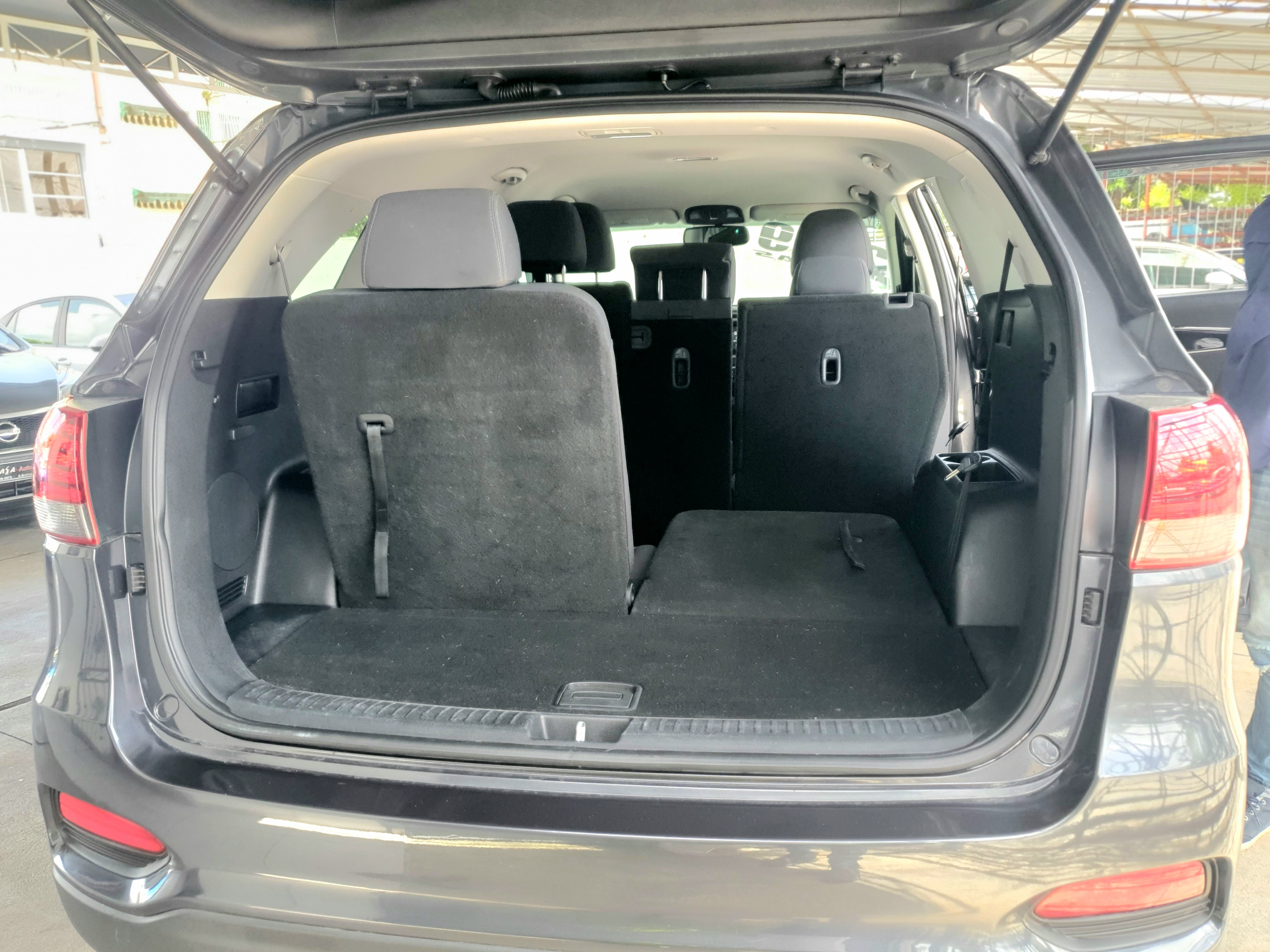 jeepetas y camionetas - KIA SORENTO 2019 TRES FILAS DE ASIENTOS, REC IMP 7